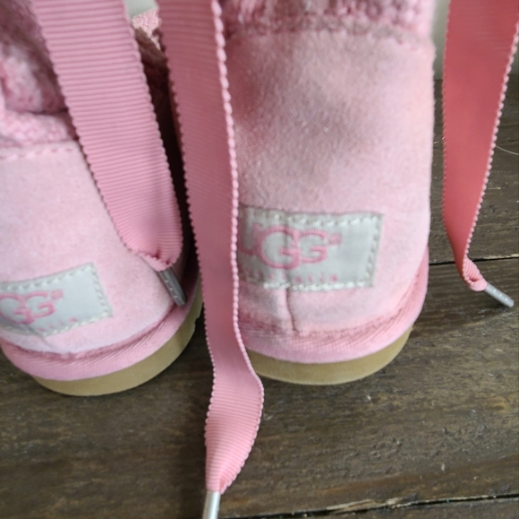 UGG Heirloom Lace Up Knit Boots 1000693 US Size 7 PINK - Picture 3 of 16